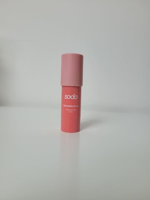 Soda rozświetlacz w sticku 102 holograficzny