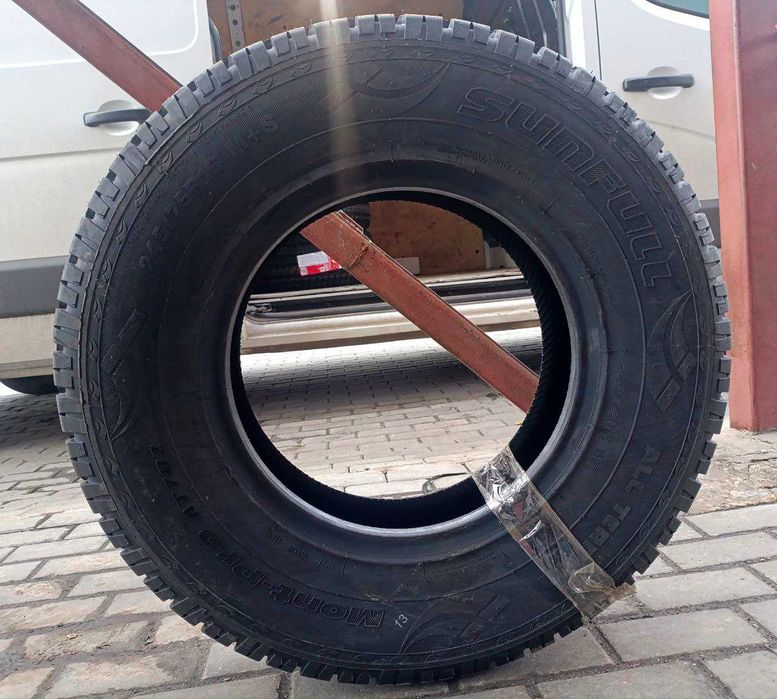 Нові шини 245/75R16 111S Sunfull Mont-Pro AT782