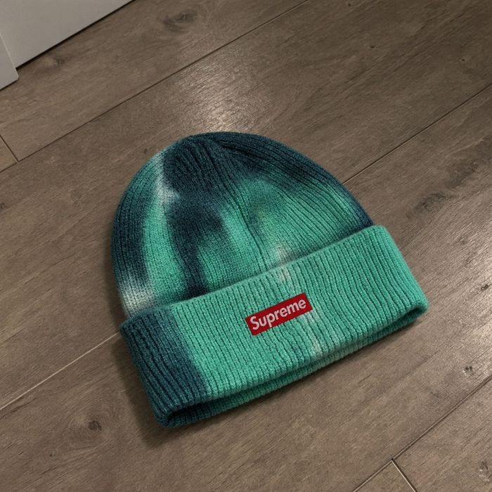 Редкая шапка supreme