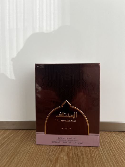 Nusuk Al Mukhtalif Extrait de parfum