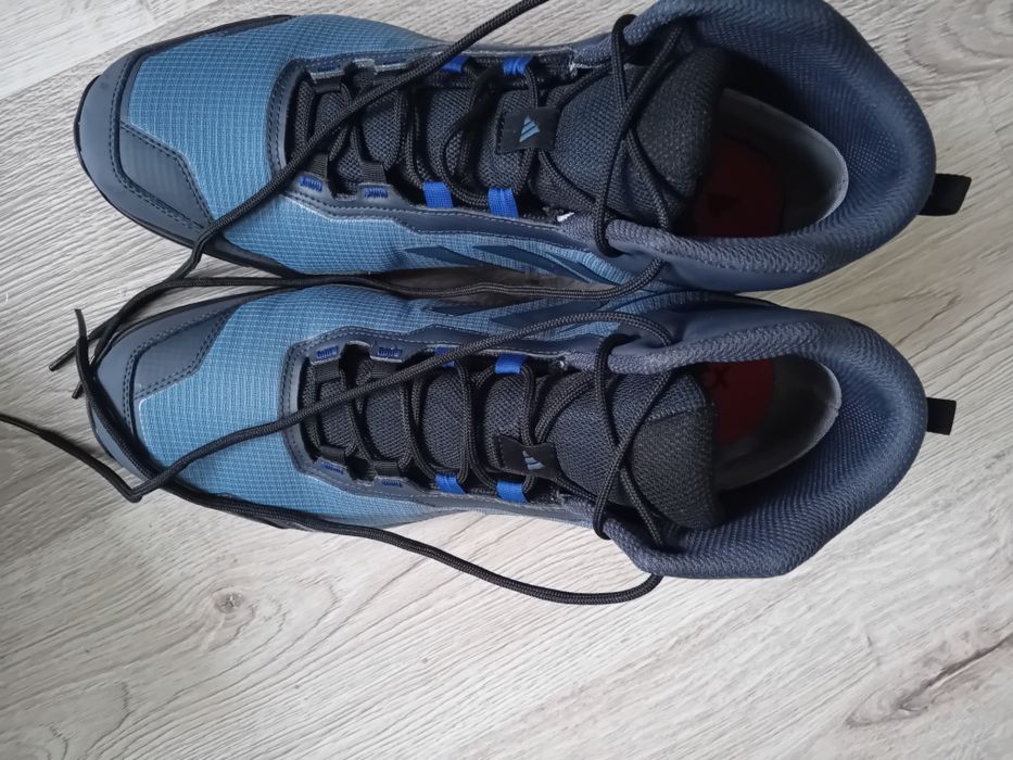 buty adidas Trekkingi Eastrail 2.0 Mid RAIN.RDY  Granatowy
