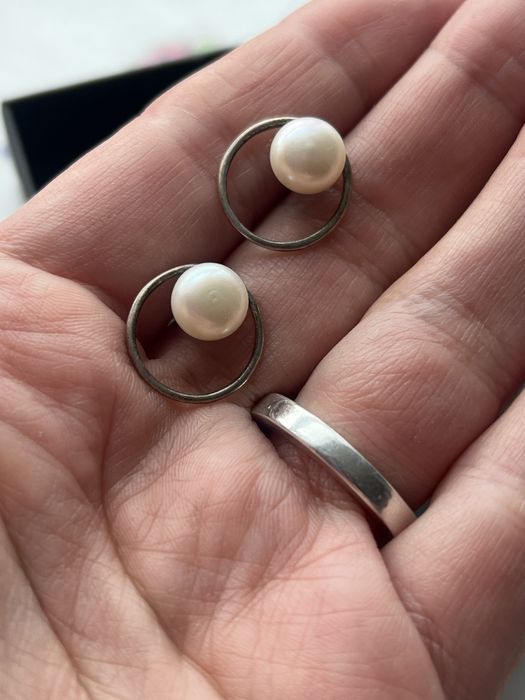 Срібні сережки з перлинами