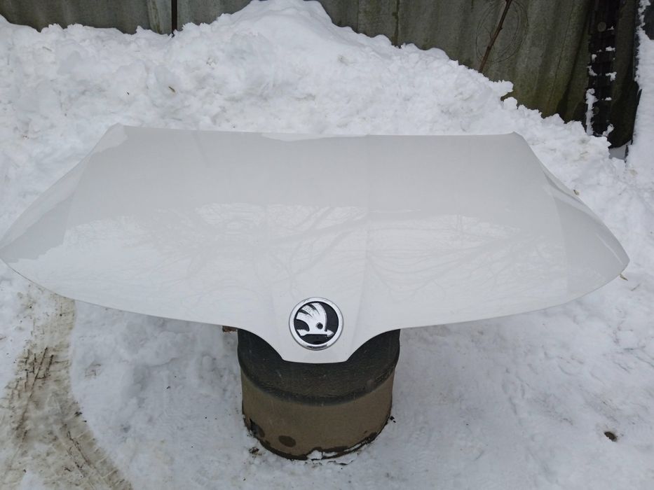 Капот шкода рапід