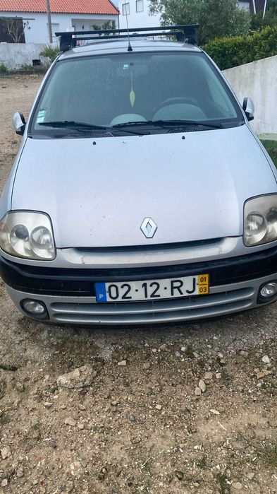 Vendo Clio comercial