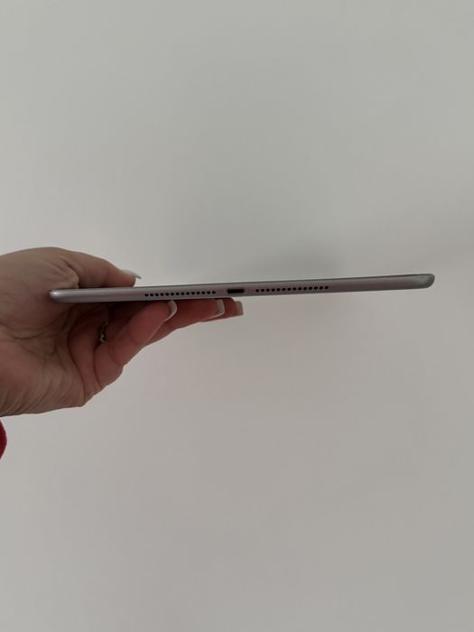 Планшет IPad Air 2 16 gb гб хороший стан
