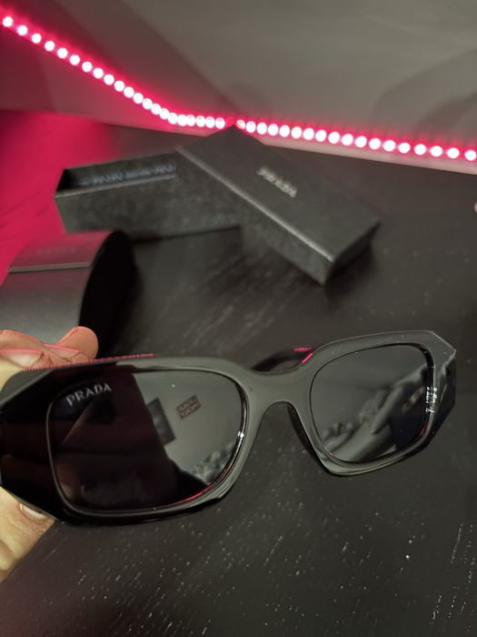 okulary przeciwsłoneczne prada