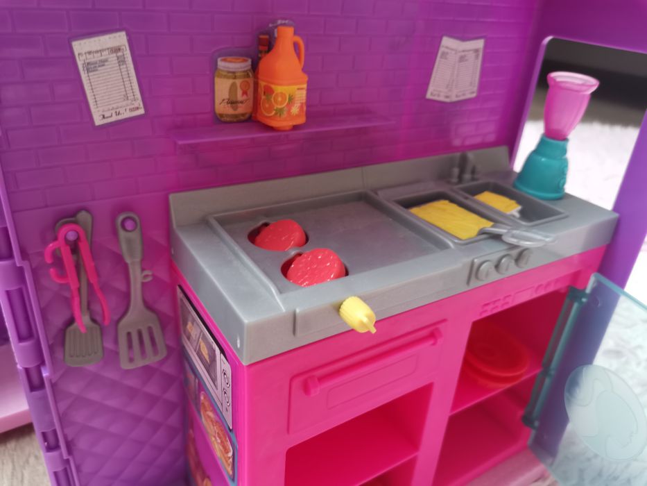 Foodtruck Barbie fastfood
