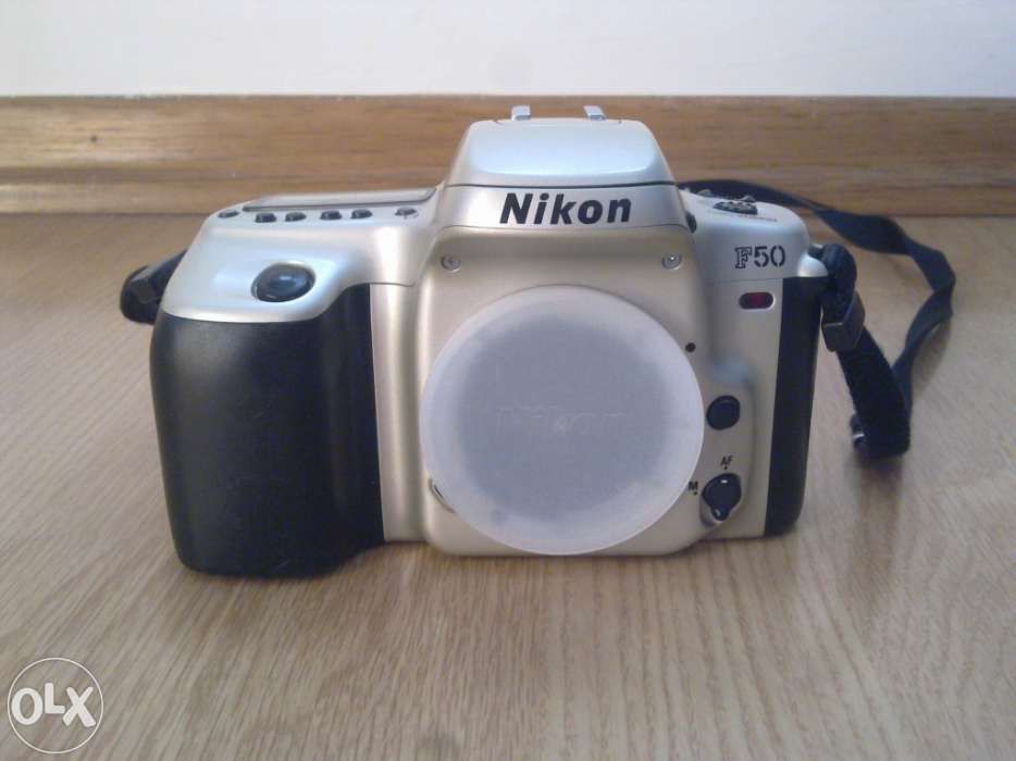 Maquina Fotográfica Nikon F50 - CORPO