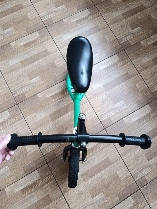 Дитячій Велобіг. Від 2 до 5 років. Сидіння регулюється.