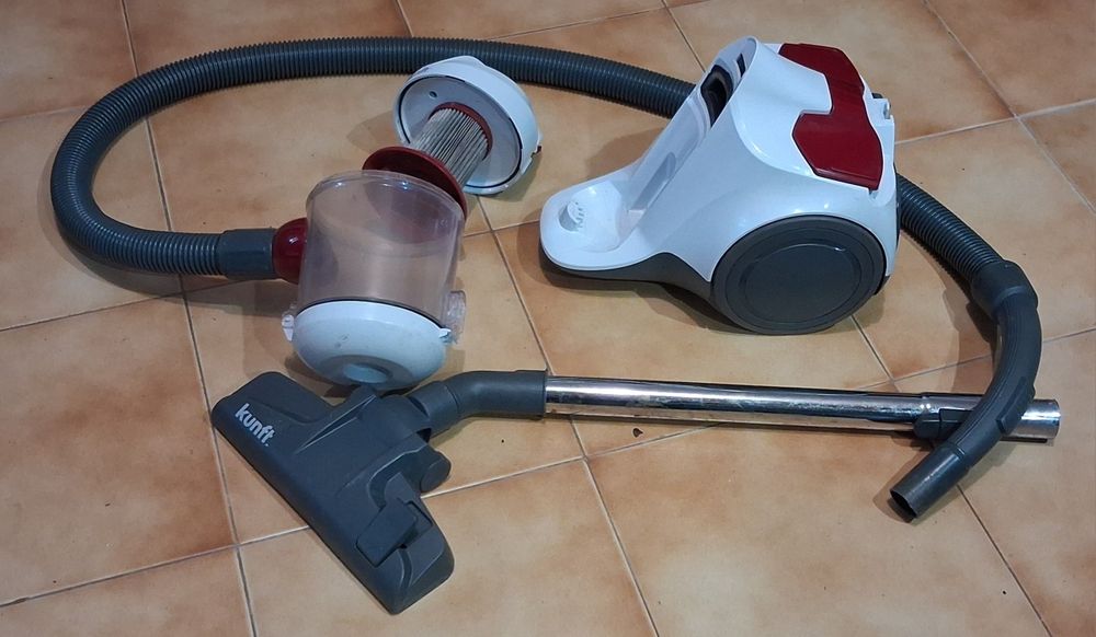 Aspirador Kunft a funcionar bem