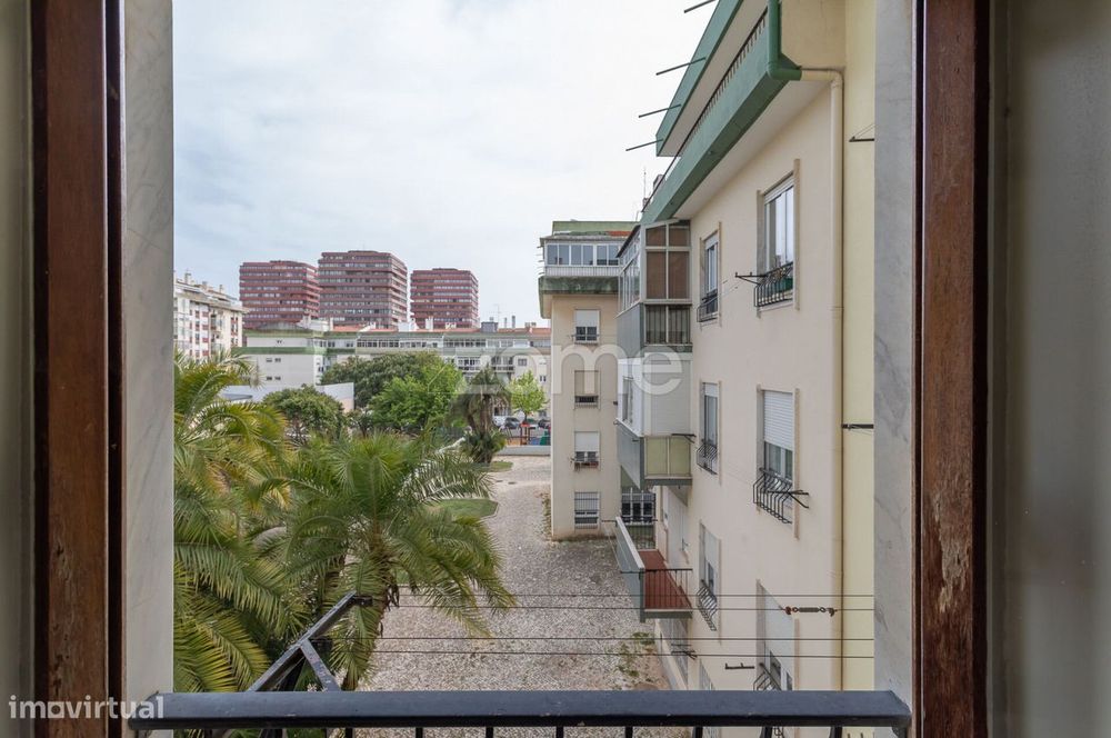 T1 com elevador, Qta das Palmeiras, Oeiras