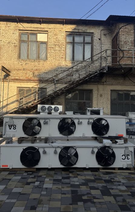 Промислове холодильне обладнання і сендвіч панелі з Європи