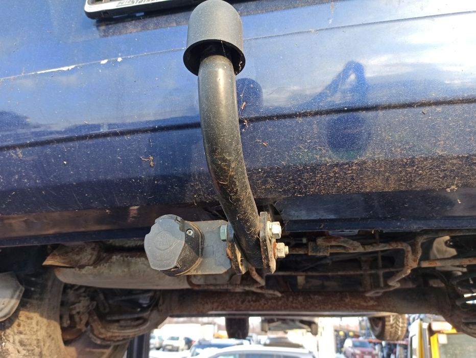 Hak holowniczy Opel Zafira B kompletny jak nowy