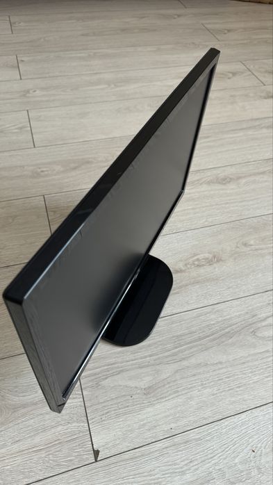 Монітор  LG ………..