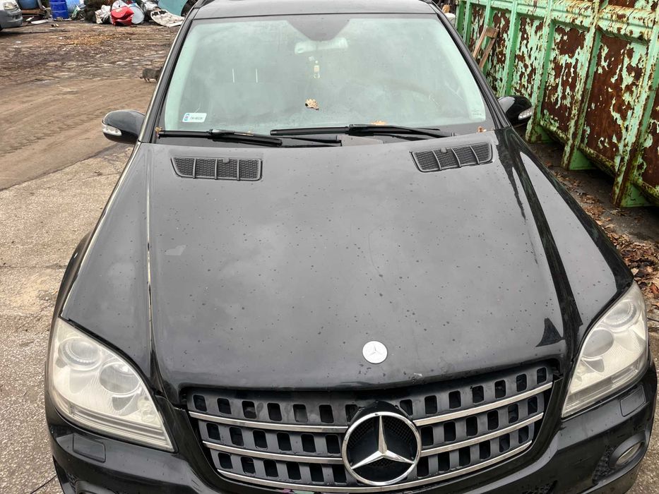 Maska pokrywa silnika 040 Mercedes ML W164