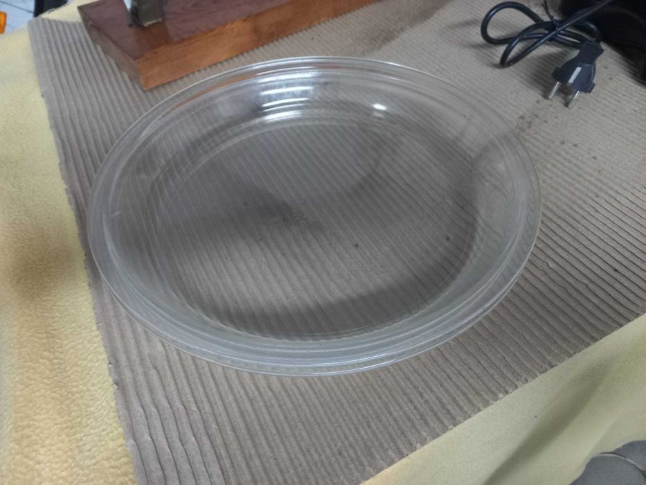 Loiças de serviço e pratos  decorativos de Coleção