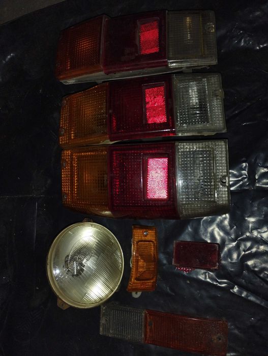Farolim Farol Pisca Nissan Vanette 84-93