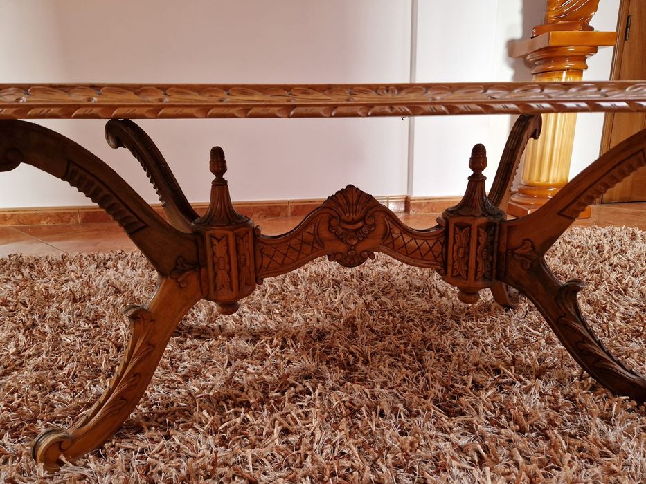 Mesa sala de estar antiga