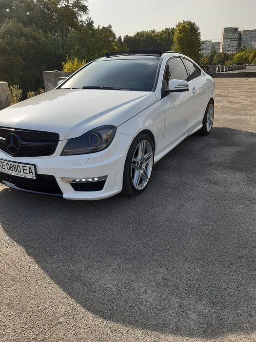 Мерседес С-250 W204.