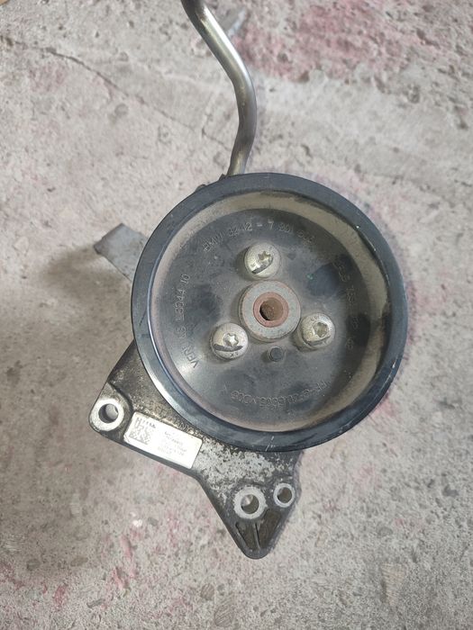 Pompą wspomagania BMW E90 E91 335d m57 e60 286km