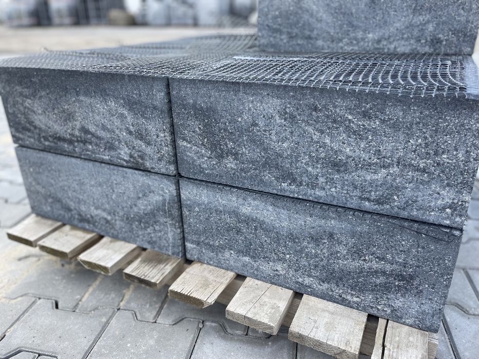 WYPRZEDAŻ !  Pustak na ogrodzenie Stalowo- Biały 50x20x20