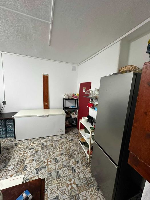 TRESPASSE DE CAFÉ EM QUEIJAS – ESPLANADA | RENDA DE 400€/MÊS | PRONTO A FUNCIONAR