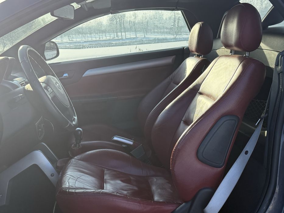 Tigra 1.8, II właściciel, serwis, bezwypadkowy, pełna opcja, zadbany