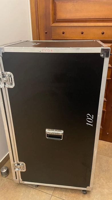 Case / skrzynie transportowe