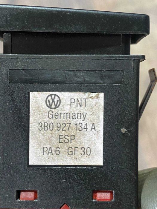 Кнопка перемикач вимкнення ESP Volkswagen Passat B5 B5+ 1996-2005 3B0927134A