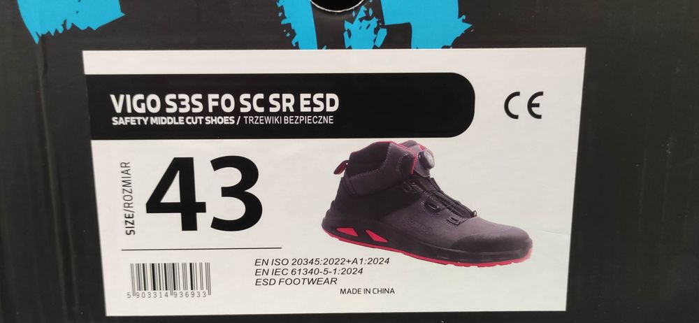 Nowe buty robocze SARA roz.43