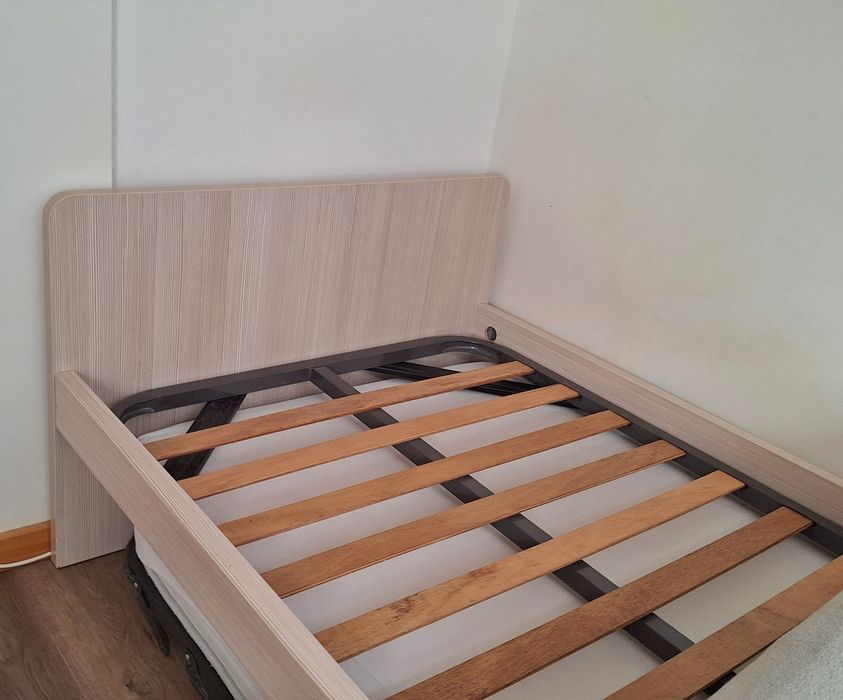 Cama de solteiro dupla