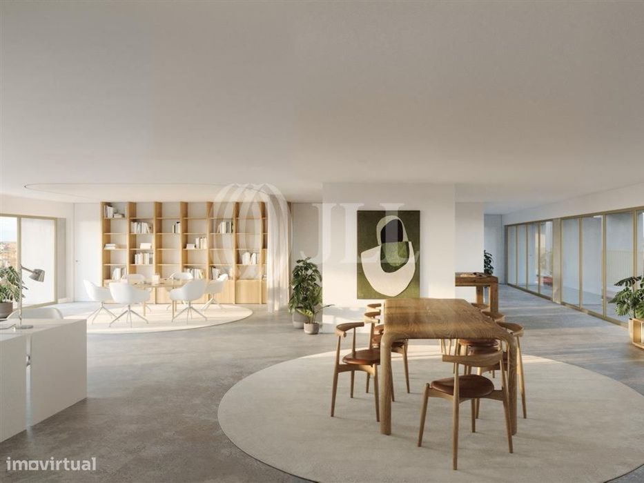 Apartamento T0 no Fernão Magalhães 127, Porto