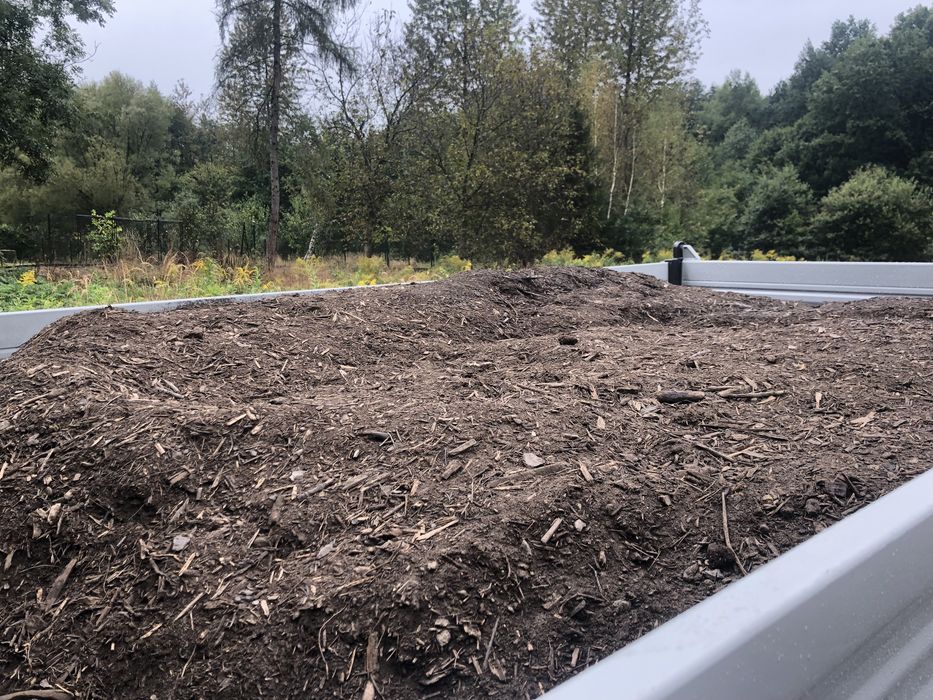 Ziemia ogrodowa, kompost, humus, czarnoziem, ziemia przesiewana