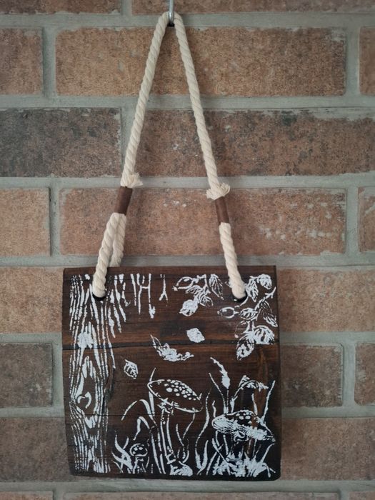 Duchy dawnej Warmii-deski ze starej stodoły