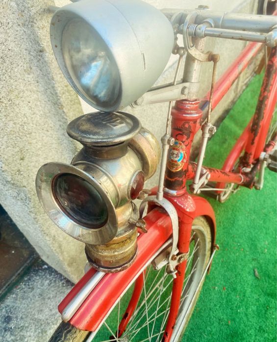 Bicicleta antiga -Diversas