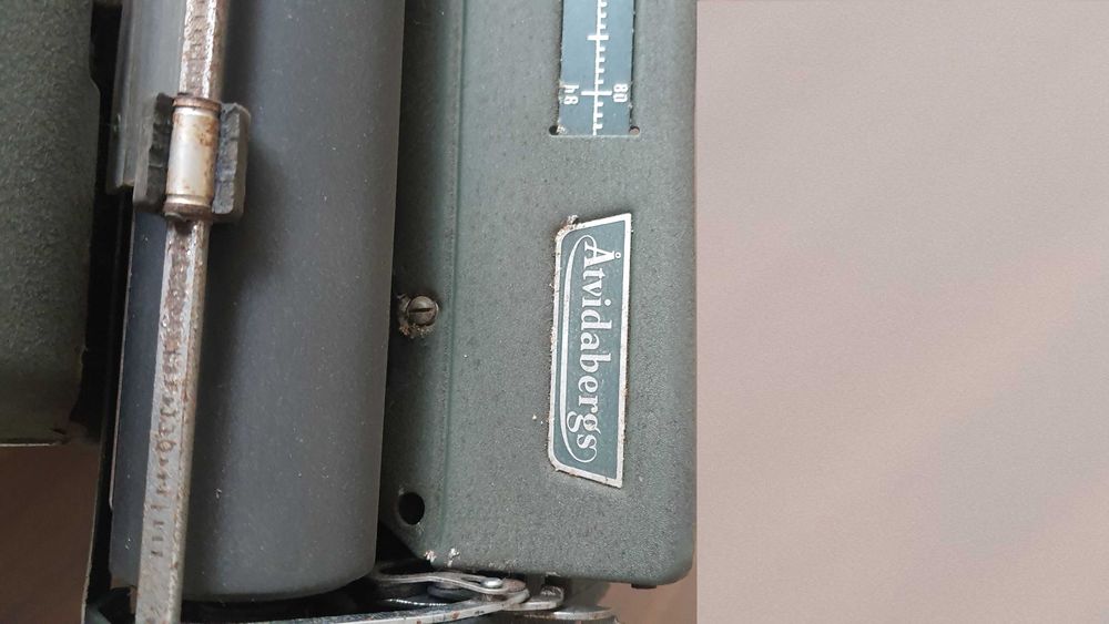 Maquinas de escrever antigas marcas Halda Olympia e Philips