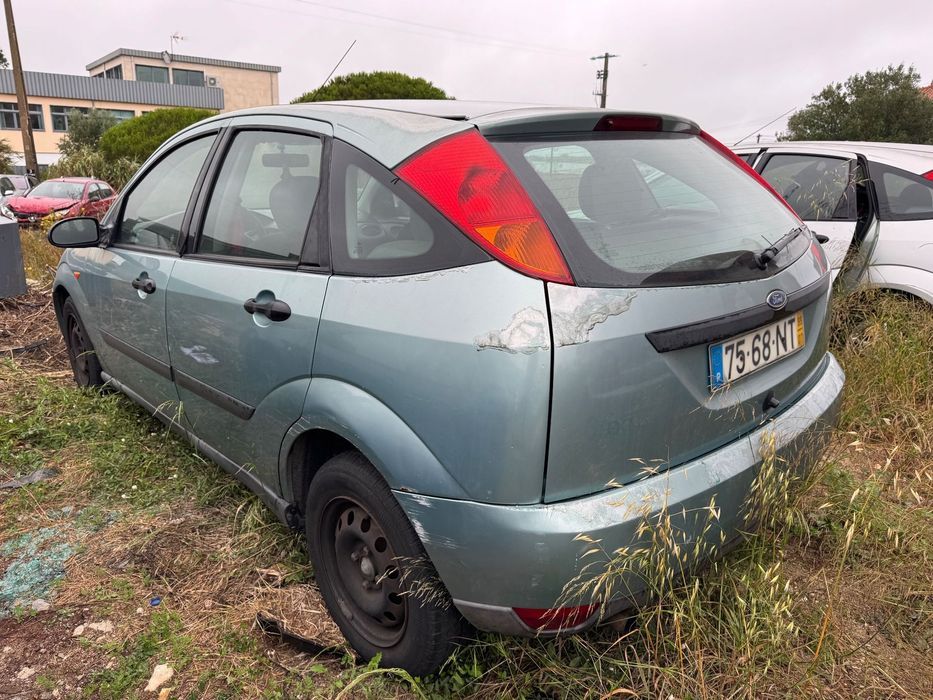 Ford Focus 1.4 gasolina de 1999 para peças