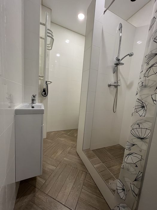 Оренда простороі 2 к . кв., ЖК Паркова Алея