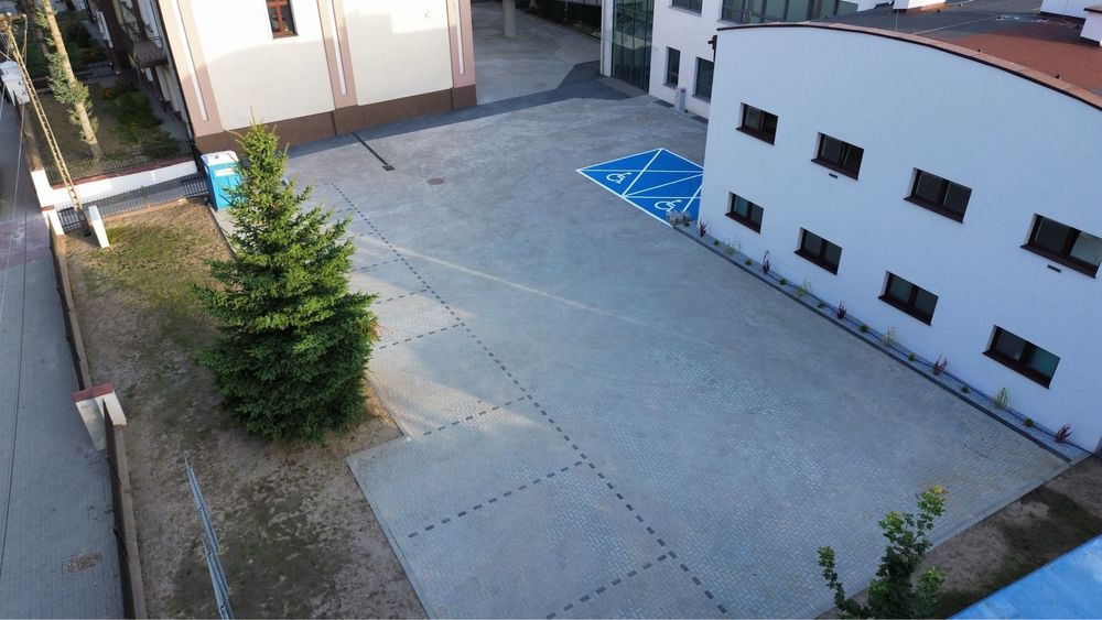 Usługi brukarskie,  układanie kostki brukowej