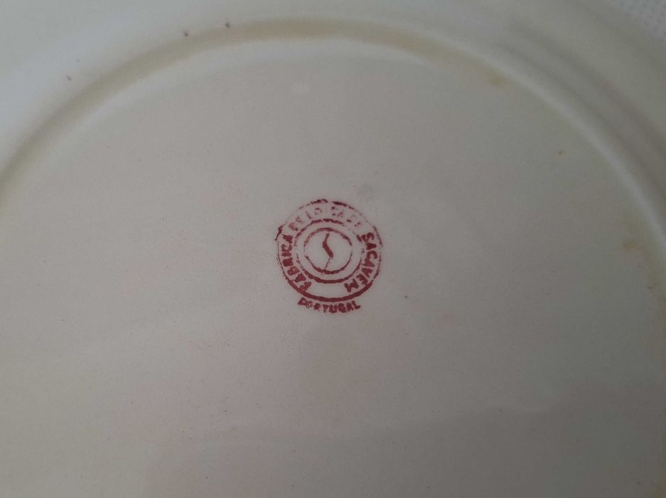 Prato de Sobremesa Cavalinho vermelho - Fábrica de Loiças de Sacavém