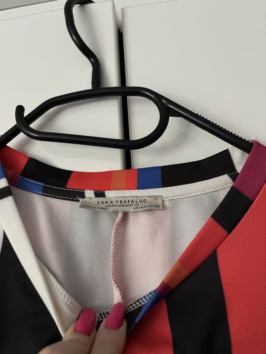 Sukienka w paski zara s kolorowa