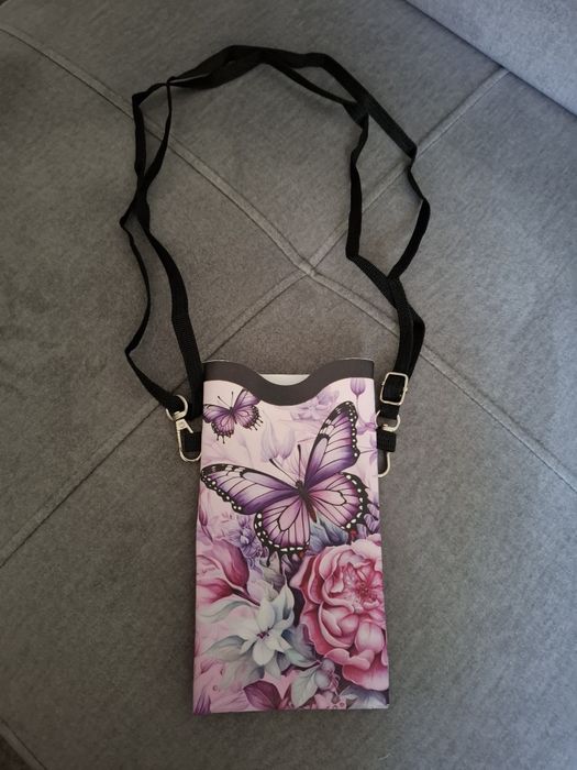 Etui na telefon ,okulary Nowe piekne motyle 17x10