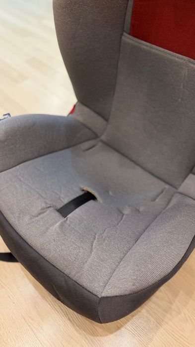 Автокрісло дитяче. Isofix