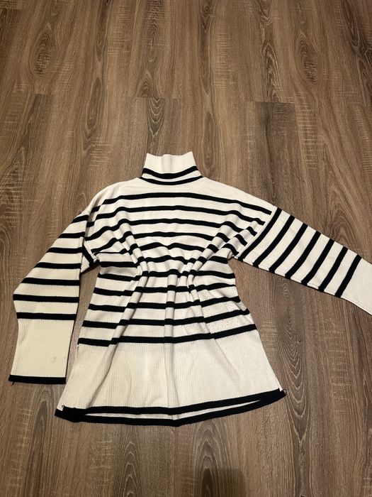 Светр подовжений в полоску one size