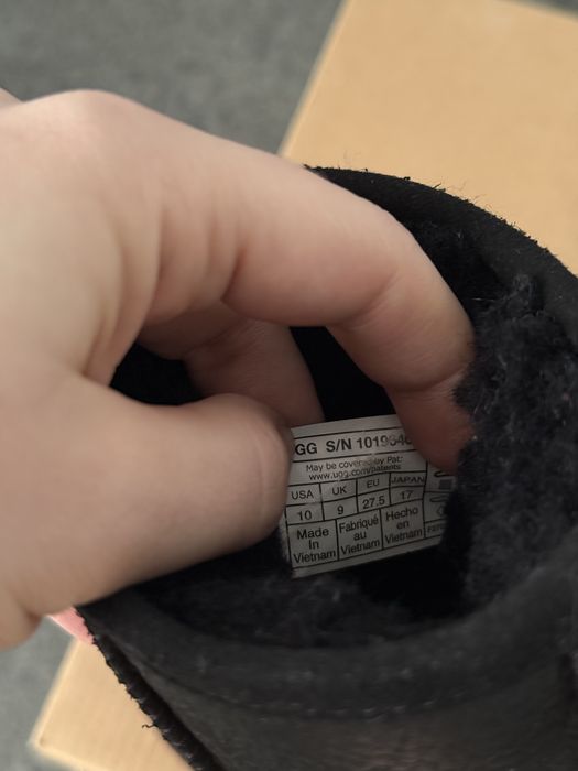 Дитячі зимові оригінальні угги ugg 27,5 розміру водонепроникні