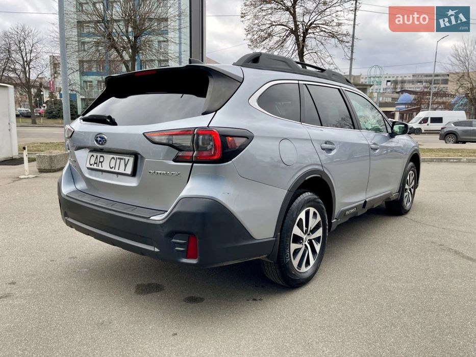 Субару Аутбек( 6 поколение )2020 2.5авт 52000км