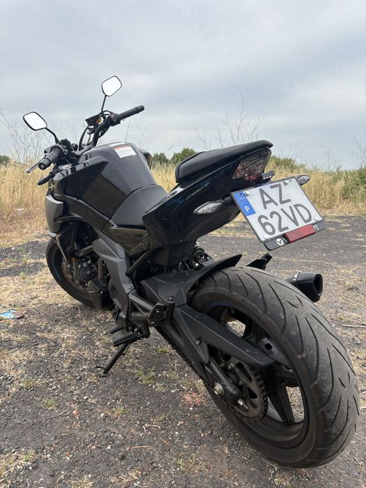 CFMOTO 650NK 2023 – estado novo | 996 KM | extra + material orginal