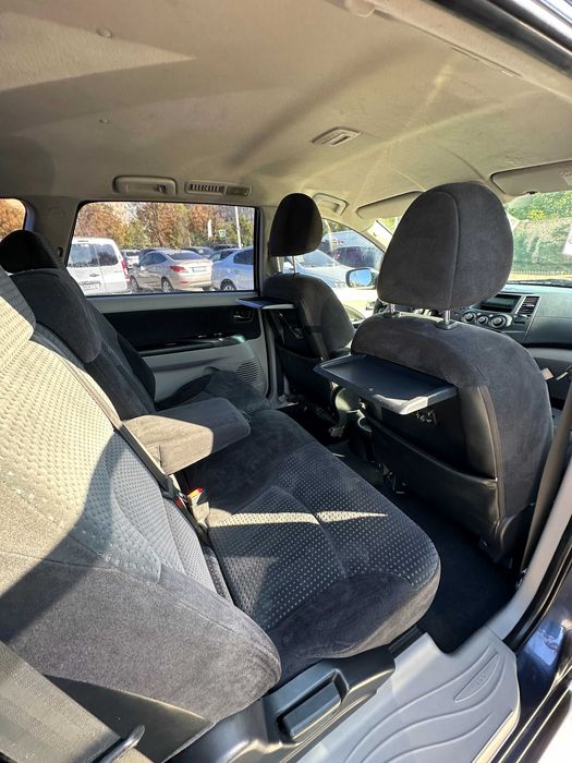 Продам  Mitsubishi Grandis 2006 рік можлива розстрочка,кредит,обмін!