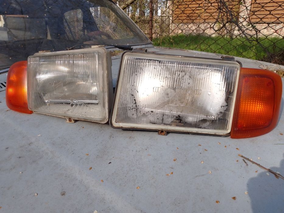 Продам фары с поворотниками