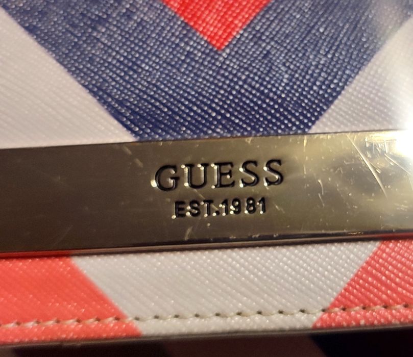 Portfel damski GUESS